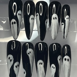 Lil Ghosties || Halloween Nails || Luxury Press On Nails | Reusable | Hand Painted | Made by WitchyWonders&Wares