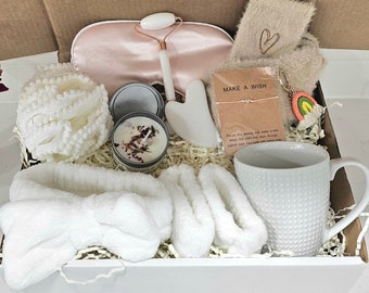 Moms Gift for Mothers day Gift Box For Her Birthday Present For Mom Spa Gift Box For Women Skincare Gift For Mama