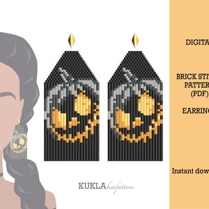 Puede incluir: Patrón de descarga digital para pendientes de punto de ladrillo con cuentas con un diseño de cara de calabaza negra y naranja. El patrón está disponible en formato PDF. KUKLA beadpatterns.