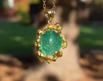 18K Gold | Natural Colombian Emerald Cabochon | Fine Pendant | 4.5ct | With WGI Certificate