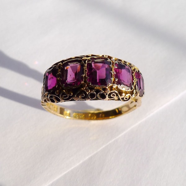 Victorian 15ct Gold Fully Hallmarked Natural Garnet Five Stone Ring