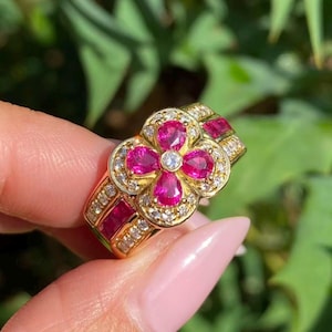 18k Gold Ruby Diamond Clover Ring: Lucky Four-Leaf Design