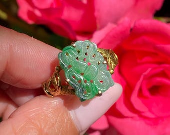 Natural Jadeite Jade Ring 14k Gold Lucky Gourd Symbol Vintage Chinese Ring