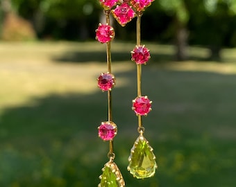 Colar eduardiano de ouro 18 quilates: pingente antigo de espinélio e peridoto