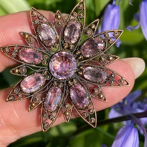 Antique Georgian 15ct gold natural topaz gorgeous brooch