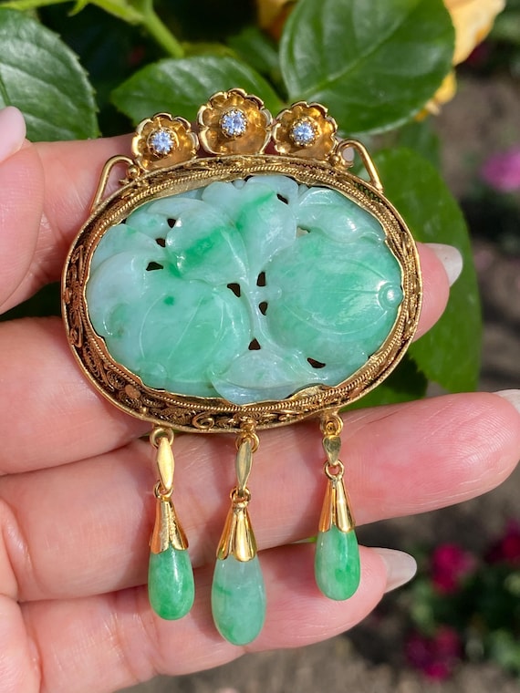 Broche Barre Vintage En Jadéite Verte Sculptée Et Or Jaune 9K (4,6g) - Signée