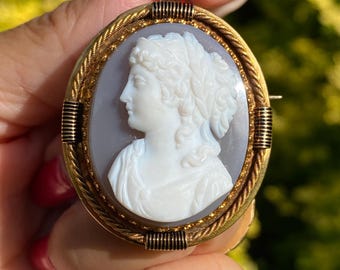 French 18ct gold frame Hardstone Cameo Character antique brooch pendant