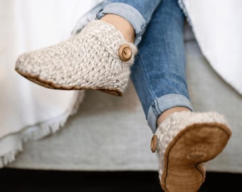 Chaussons bottines classiques en laine avec semelle en cuir – Chaussons pieds nus à enfiler (Unisexe)