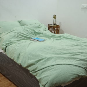 Handgemaakte saliegroene katoenen koningsdekbedovertrekset: stonewashed beddengoed