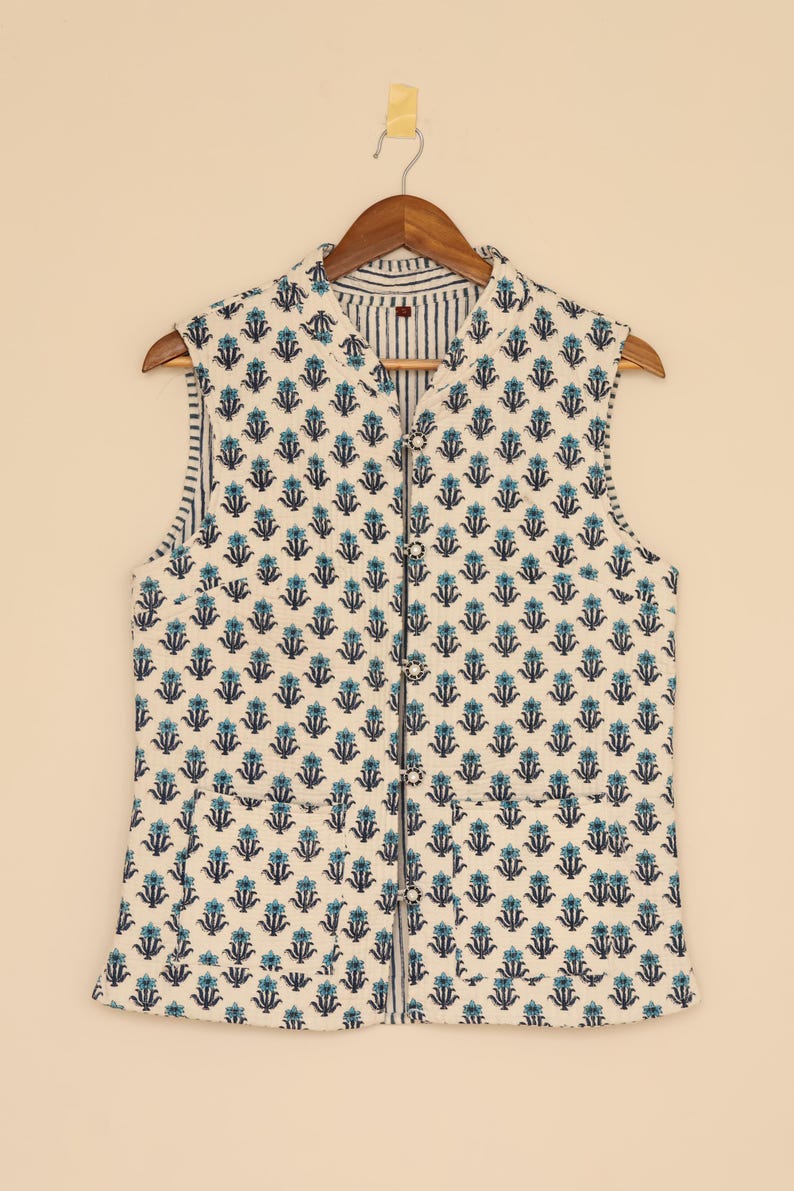 Handmade reversible quilted cotton jacket, block print sleeveless winter layering vest, artisan Indian floral patchwork jacket 007