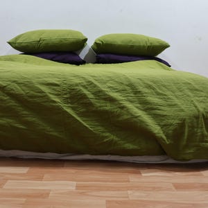 Moss Green Linen Bedding Set: Stonewashed Duvet Cover & Pillowcases