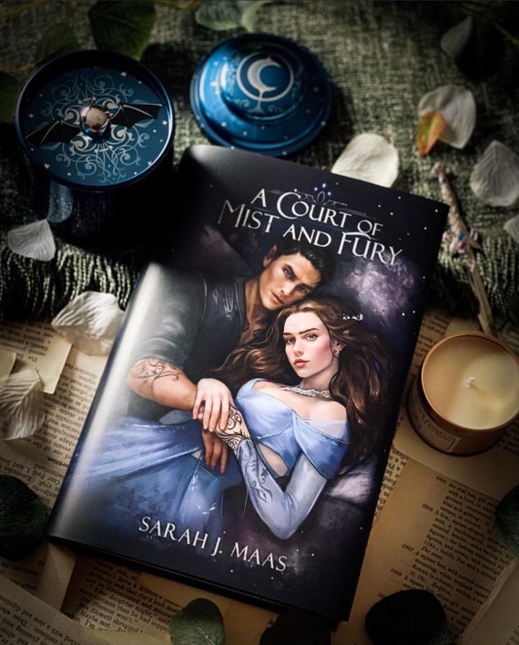 Sovraccoperta di A Court of Mist and Fury Sarah J Maas, ACOTAR Copertina  alternativa Feysand/Velaris -  Italia