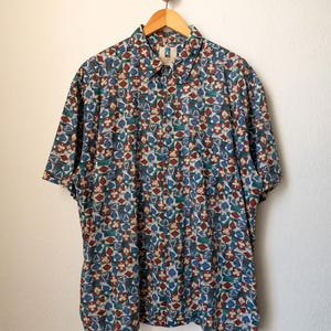 Camisa hawaiana con símbolos de la baraja de cartas Kahala AOP vintage de los años 90