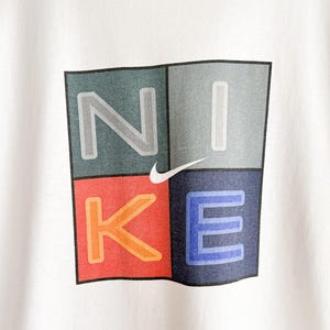 Camiseta Nike Center Swoosh vintage de los años 90 para hombre, talla L, costura simple, fabricada en EE. UU. imagen 2