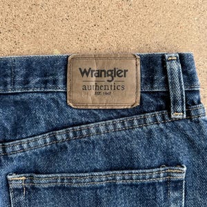 Vintage Wrangler Jeans Blue Medium Dark Wash Men's 32 Western Cowboy Denim image 8