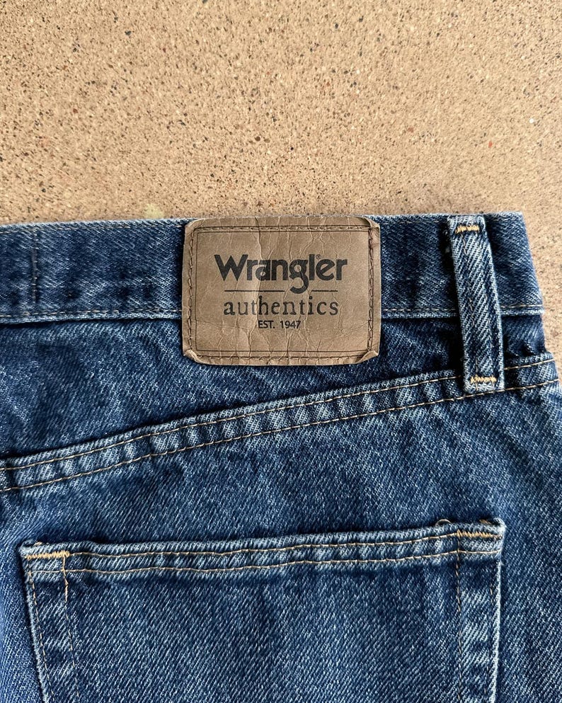 Vintage Wrangler Jeans Blue Medium Dark Wash Men's 32 Western Cowboy Denim image 8
