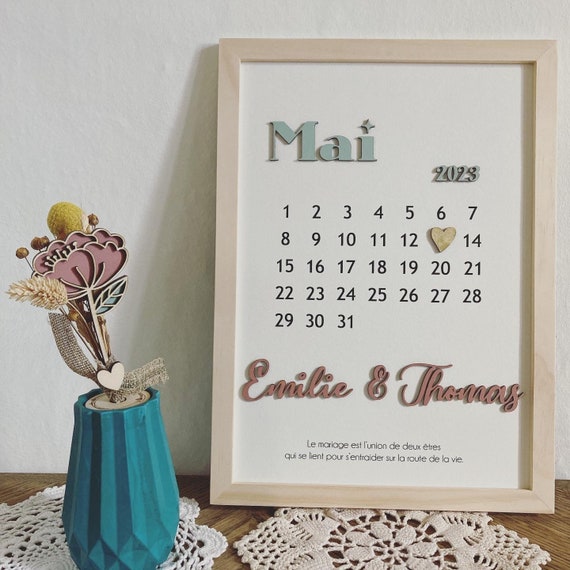 Personalized calendar wood and paper