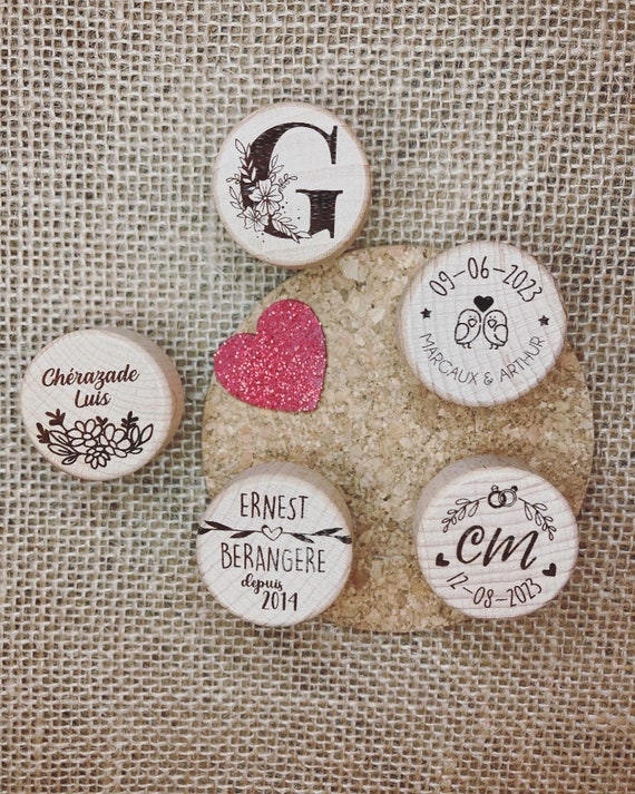 Personalized wooden and cork stoppers - special Couple - Wedding - PACS - guest gift
