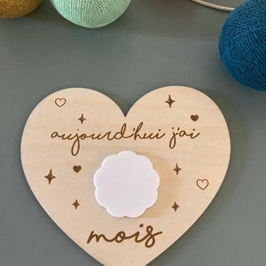 Carte étapes bébé - mois - modèle Coeur