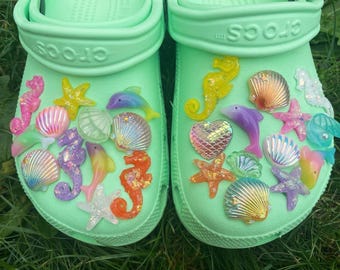 Adornos divertidos para zapatos: Sirena, Bajo el mar, Caballito de mar, Estrella de mar, Delfín, Vieira y Concha.