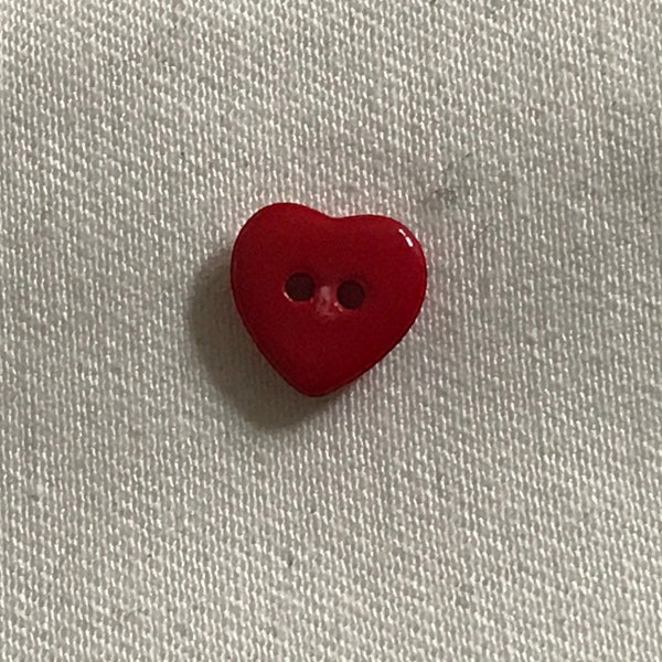 Knopf Rot Herz Plastik Button Red Heart Plastic