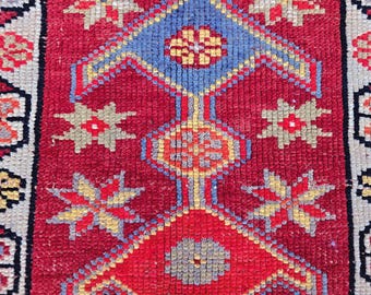 Vintage Turkish Runner Rug: Handwoven Wool Tribal Geometric Hallway Carpet