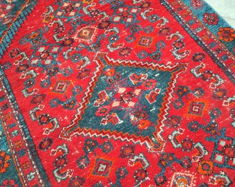 Handmade Wool Heriz Rug 3x7: Vintage Anatolian Tribal Decor