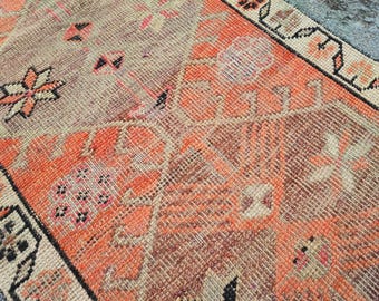 Vintage Turkish Runner Rug: Handmade Wool Anatolian Hallway Carpet