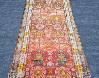 Vintage türkischer Teppich, kleiner antiker anatolischer Teppich, 1'8 "x 3'7", Pinkfarbener Teppich