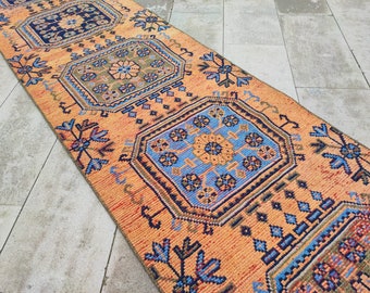 21 ft Runner Handknotted Turkish Rug: Muted Neutral Heriz Stair Rug (2'6"x20'9")
