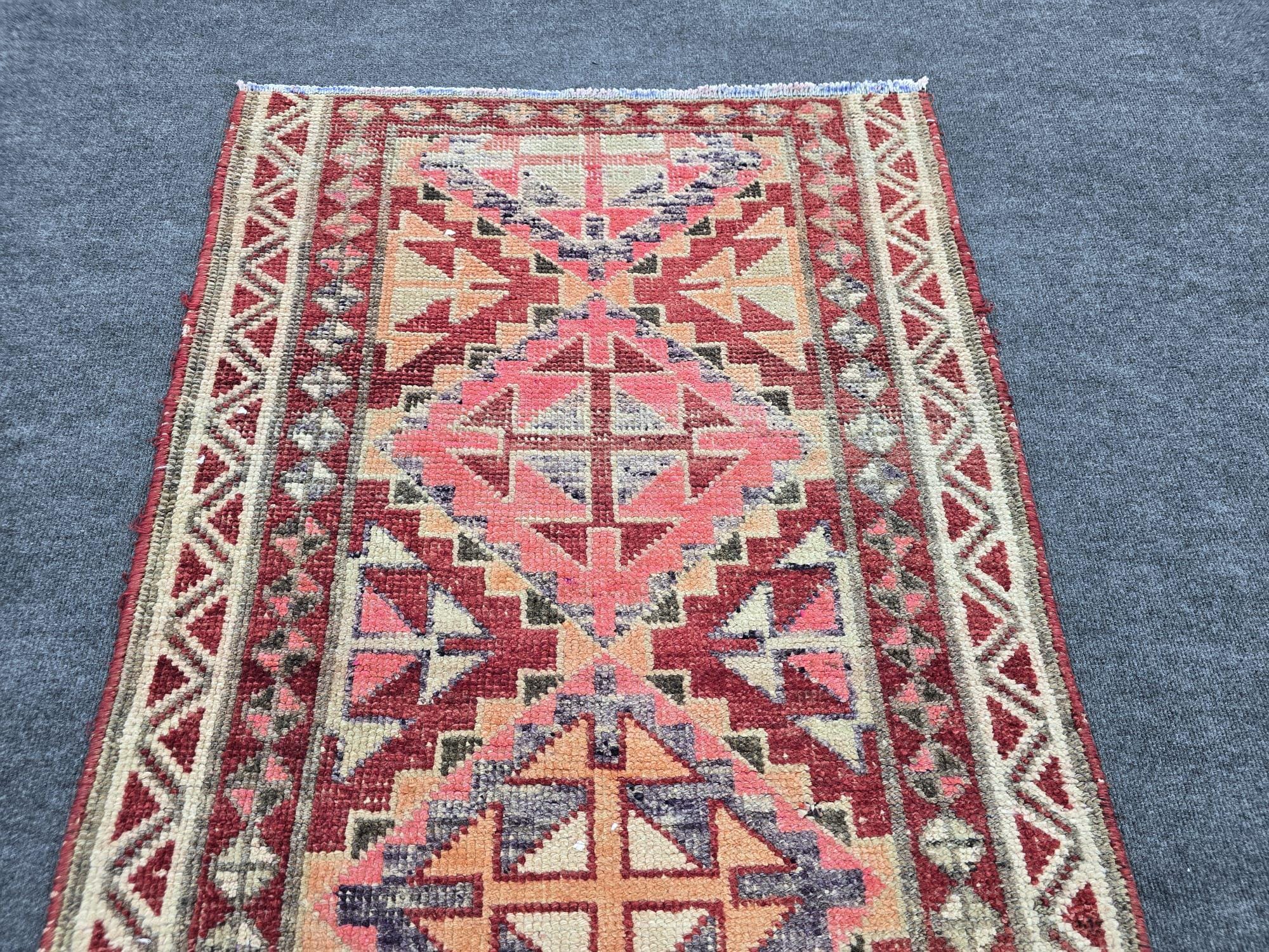 ヴィンテージ ハーキ ウール ランナーラグ：2'9