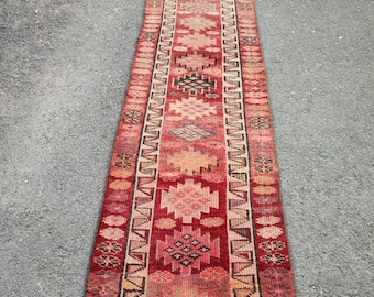 Vintage Turkish Runner Rug: Handknotted Wool Hallway Carpet (2'4" x 9'8")