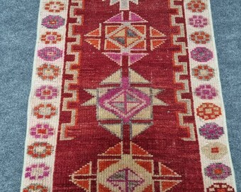 Tapete extra longo de lã turca, 3'9" x 2'1"