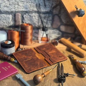 Cartera de cuero hecha a mano GANDAR® ROSANO / Cartera de cuero auténtico personalizada para hombre / Pasaporte / Regalo del Día del Padre para hombre / Cartera cosida a mano
