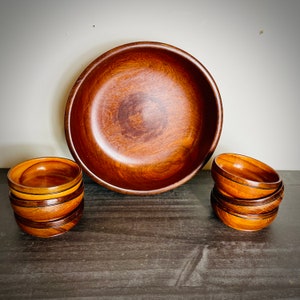 Vintage Wooden Bowl Set