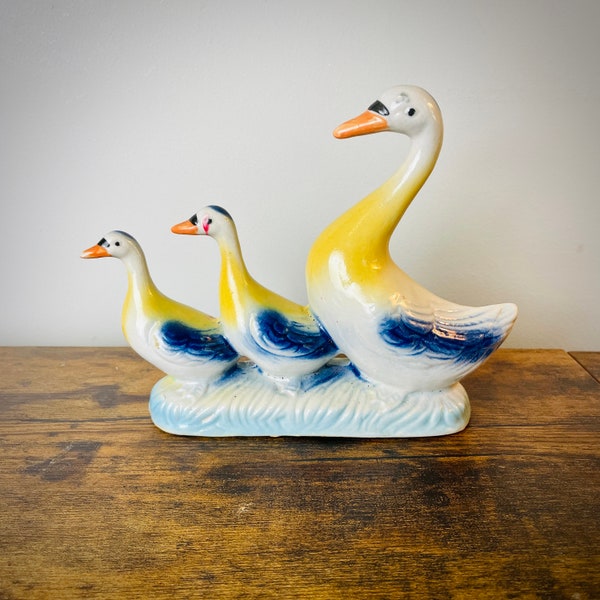 Vintage Midcentury Figurine Three Ducks in a Row