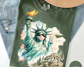 Statue of Liberty Bubblegum Tee, Funny America Shirt, Patriotic Graphic Tee, USA Freedom Shirt, Retro Fourth of July Shirt, Cool Liberty Tee