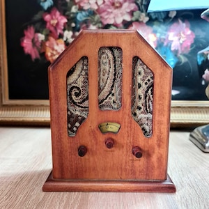 Small vintage retro radio rare collectible in working condition