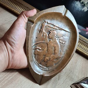 Vintage jugoslavisk koppar askfat RTB Bor Miner industriell inredning socialistisk era