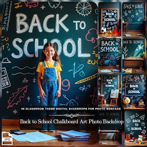 Op de afbeelding: Een jong meisje in een gele blouse en blauwe overall staat voor een schoolbordachtergrond. De woorden "BACK TO SCHOOL" zijn met wit krijt geschreven. De afbeelding bevat verschillende schoolbordkunstscènes en de tekst "Back to School Chalkboard Art Photo Backdrop."
