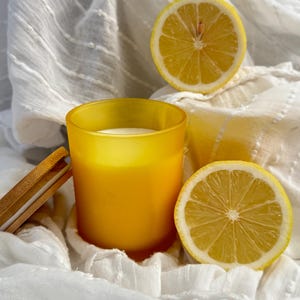 Lemon Candle, Lemon Scented Candle, Hand Poured Soy Wax, Fresh Citrus Aromatherapy, Zesty Citrus Home Fragrance, Non-Toxic, lemon Scent