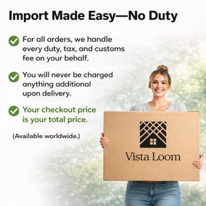 K&ouml;nnte beinhalten: Eine Frau h&auml;lt einen braunen Karton mit dem Vista Loom-Logo. Der Text "Import Made Easy - No Duty" steht oben. Zus&auml;tzlicher Text besagt, dass alle Z&ouml;lle, Steuern und Zollgeb&uuml;hren &uuml;bernommen werden und der Kassenpreis der Gesamtpreis ist.