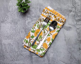 Gelbe Baumwollservietten mit Blumenmuster - 4er-Set