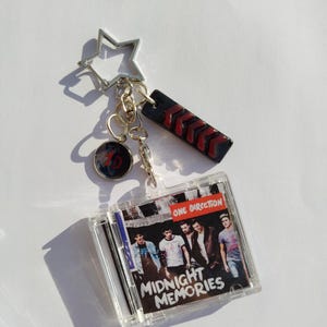 Nfc Keychain One direction - pendants and dust bag included - birthday gift idea directioner Midnight memories 1D