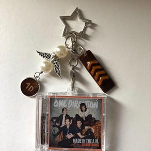Nfc Keychain Made in the A.M One direction - pendants and dust bag included - birthday gift idea directioner 1D