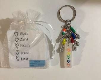One direction keychain with microphones and hand drawn hearts by the boys- birthday gift idea directioner Midnight memories four MITAM 1D