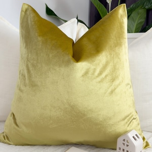 Velvet Shiny Gold Throw Pillow Cover, Golden Velvet Cushion Covers (Customsable in any size)