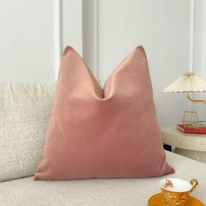 Velvet Dusty Pink Cushion Cover Powder Pink Sofa Cushion Soft Cotton Velvet Lumbar Cushion for Couch or Bed