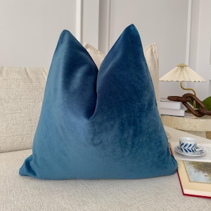 Velvet Cobalt Blue Cushion Cover Navy Blue Sofa Cushion Soft Cotton Velvet Lumbar Cushion for Couch or Bed