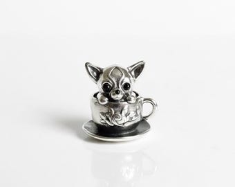 Charm de pulsera de chihuahua en taza de té en plata de ley 925 maciza